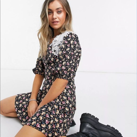 ASOS Design Wrap Front Mini Dress with Crochet Collar in playful floral Sz 2 - Picture 3 of 12